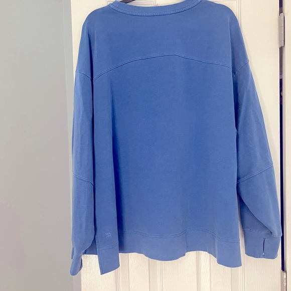 all in motion 1X blue women’s sweatshirt. So soft and comfortable, loose fit. - Picture 8 of 9
